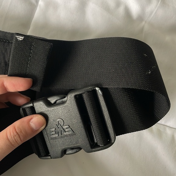 Vintage VTG EMS Eastern Mountain Sports Large Green Fanny Pack Crossbody Bag - Picture 6 of 8